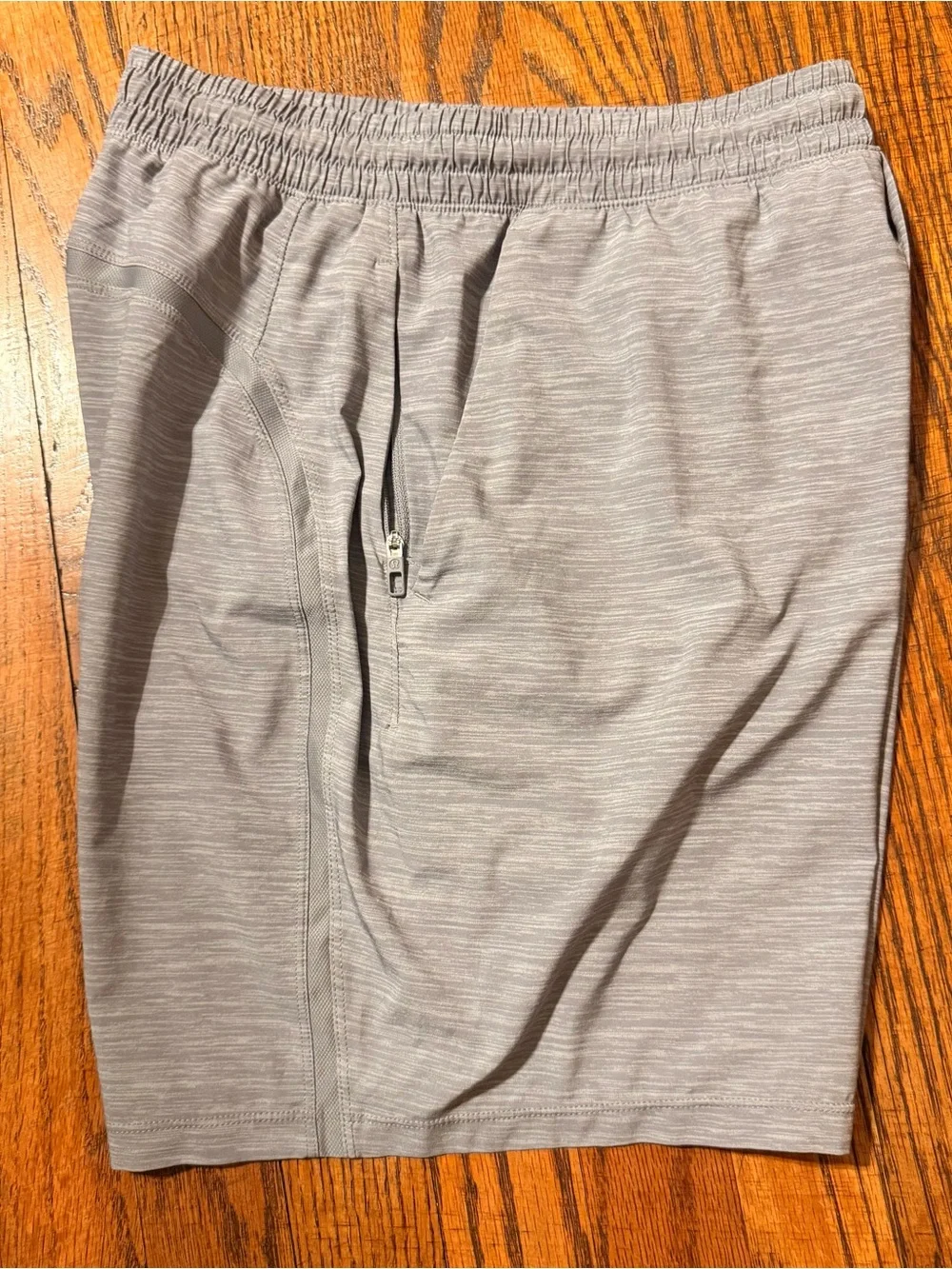 Lululemon Men's Small Athletic Lined Shorts Pace Breaker Light Gray 7” Inseam